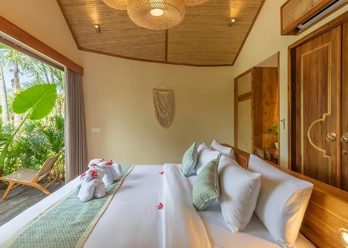 Gapura Hotel 3*